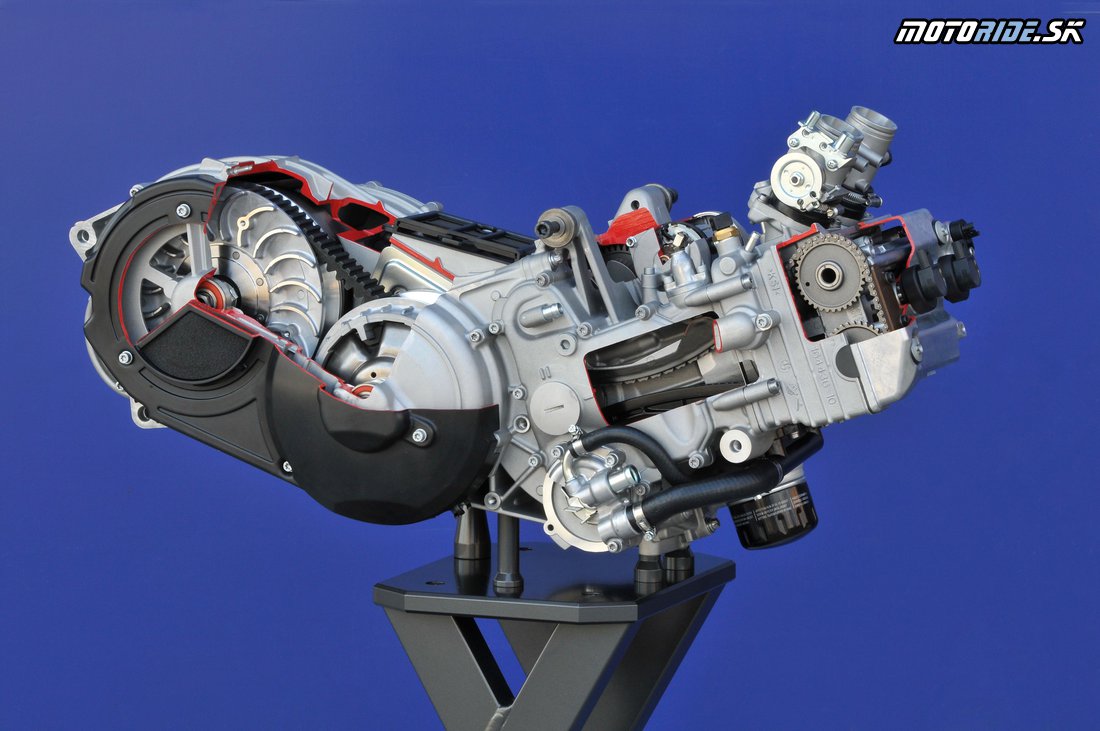 Motor a variátor BMW C650