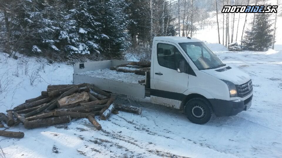 Miesto činu - zásoba dreva - 22.1.2016 - Stretko (+ preteky) ľadových medveďov 23. - 24. 1. 2016, Brezno