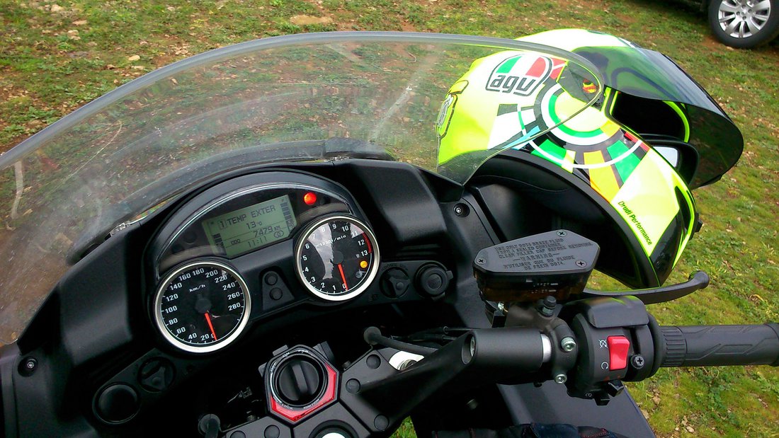 Dunlop Road Smart III na výjazde na Kawasaki GTR