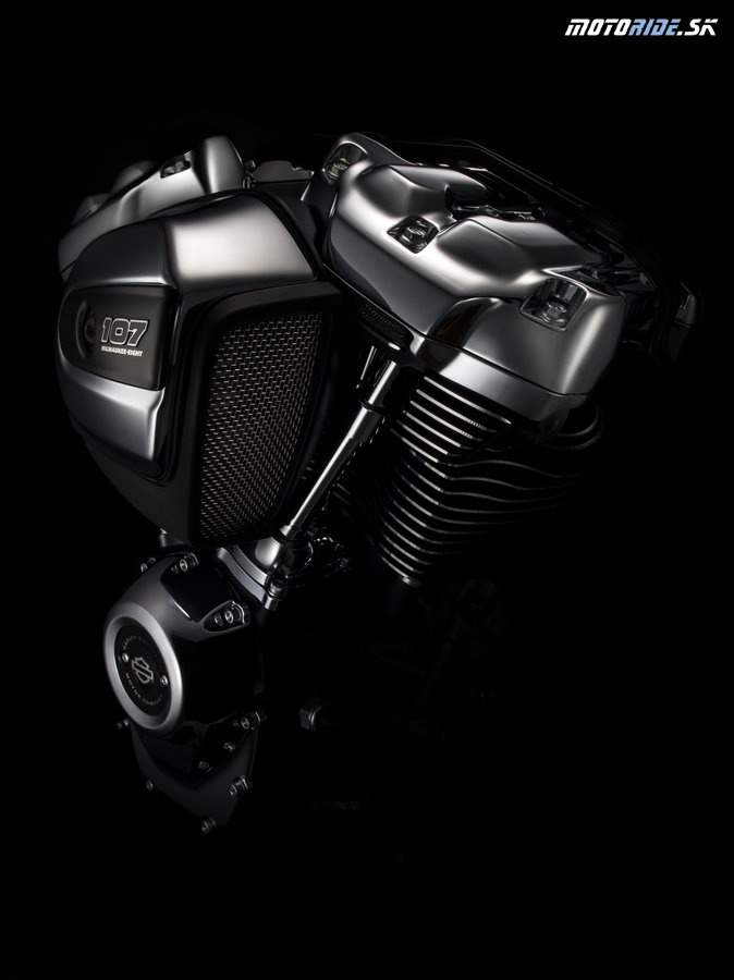 Nový motor Harley-Davidson Milwaukee-Eight 107 - 2017