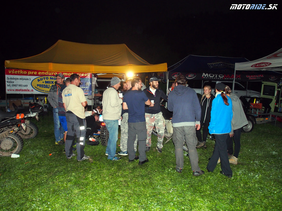 Oprava ponorky - Motoride XL enduro Rally 2016, Tuhrina
