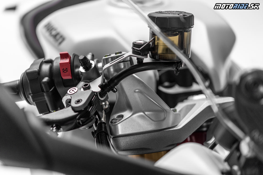 Ducati SUPERSPORT S 2017