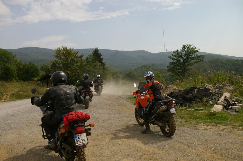 Motoride Enduro Rally 2007 - V pozadí vysielač Dubník