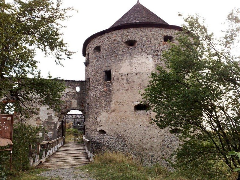 Pevnosť Bzovík, Slovensko