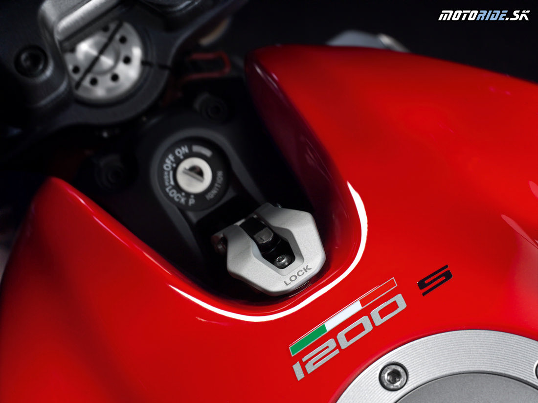 Ducati MONSTER 1200 S 2017