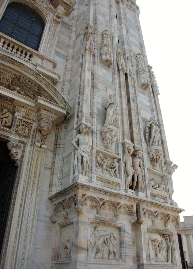 Duomo di Milano, Taliansko