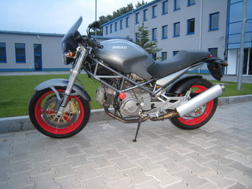 Ducati Monster 620 i.e. 2002