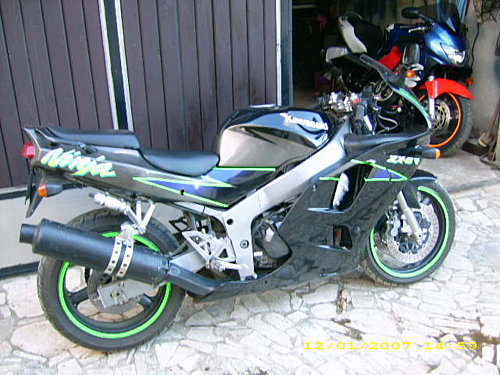 Kawasaki Ninja ZX-6R 1996