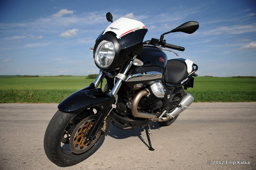  Moto Guzzi 1200 Sport