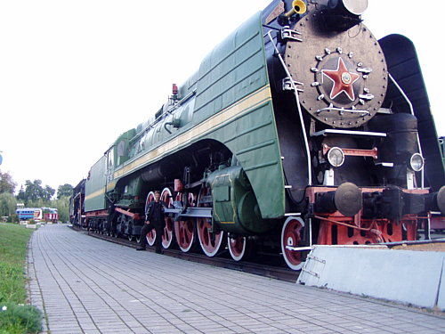  Brest-múzeum lokomotív pozri, aké je obrovské koleso