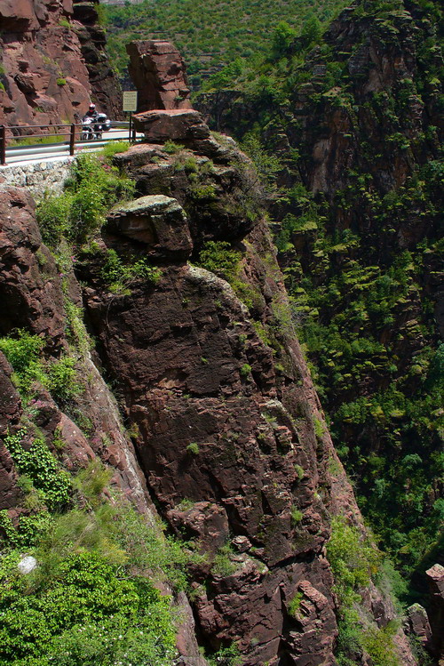  Opatrná jazda cez Gorges Daluis