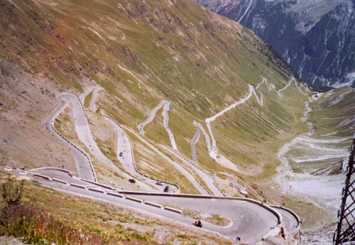  Cesta na Stilfser-Joch (Pso. Di Stelvio) (2758 m.n.m)