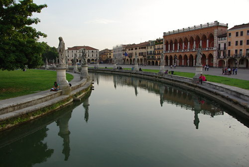  Padova. Prato della Valle