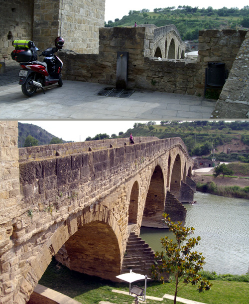  Most v Puente la Reina spája štyri francúzske vetvy camina do jedinej