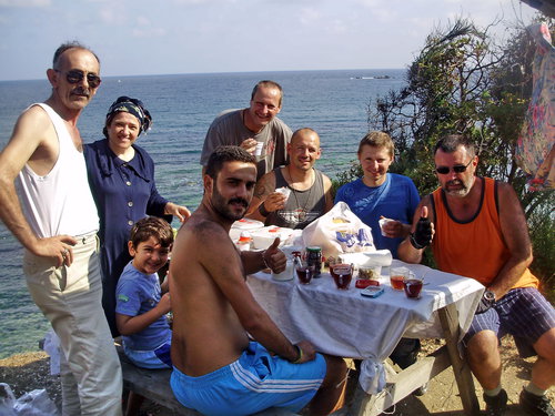  Raňajky s Hasanovou rodinou